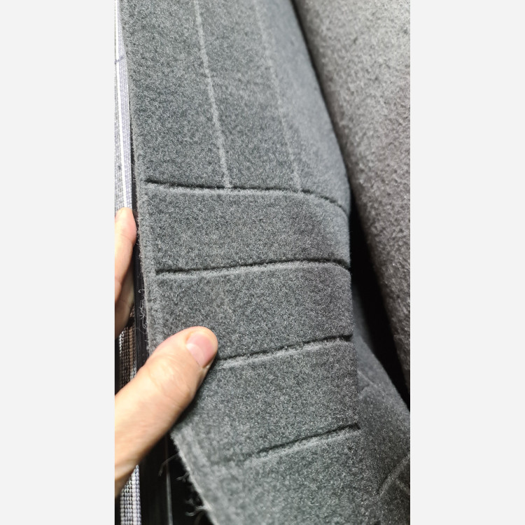 موکت اجری زرشکی حراجی مترمربع 360ت (پس کرایه)